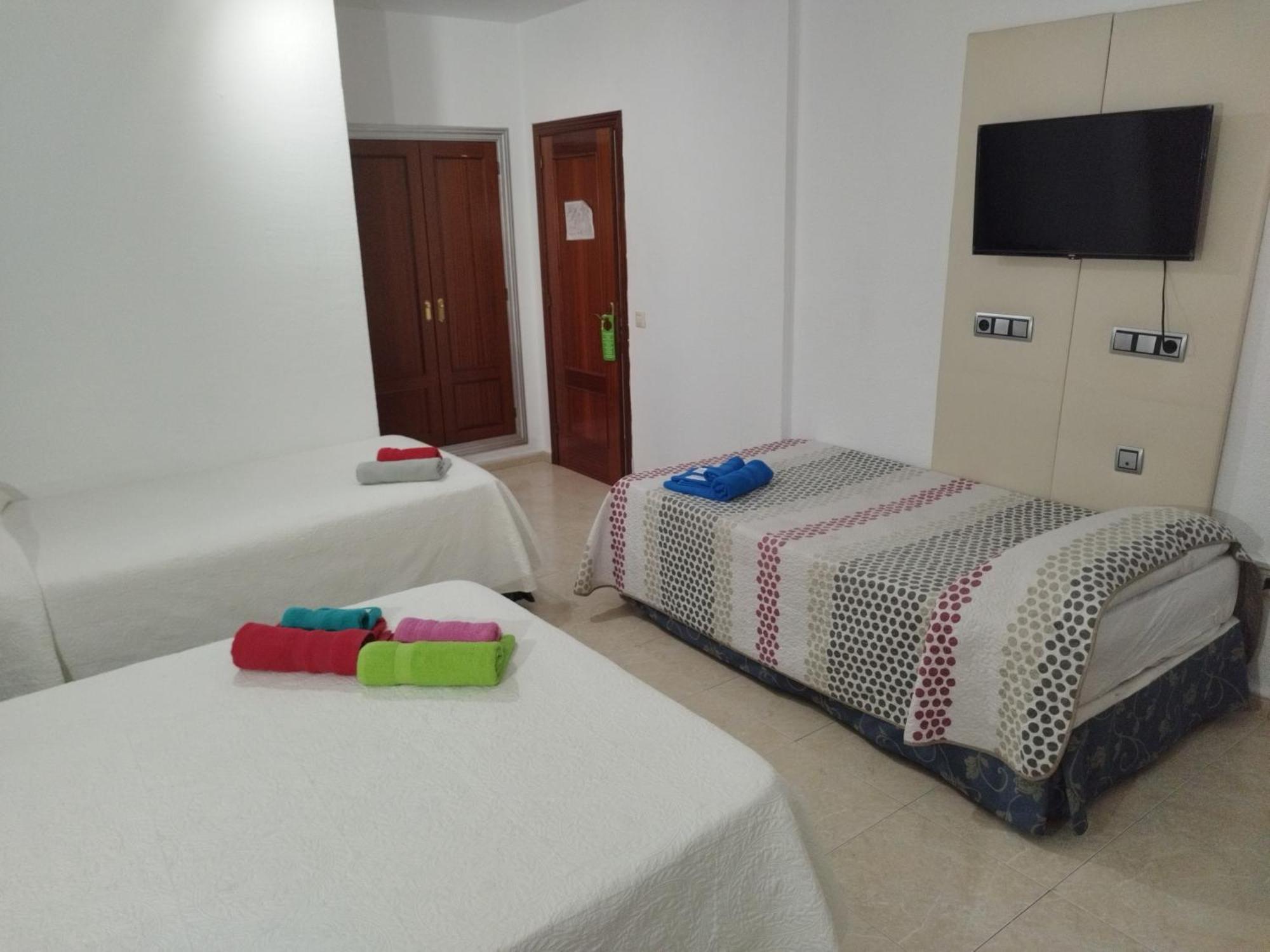 Hotel Nuevo Ara Caces Kültér fotó