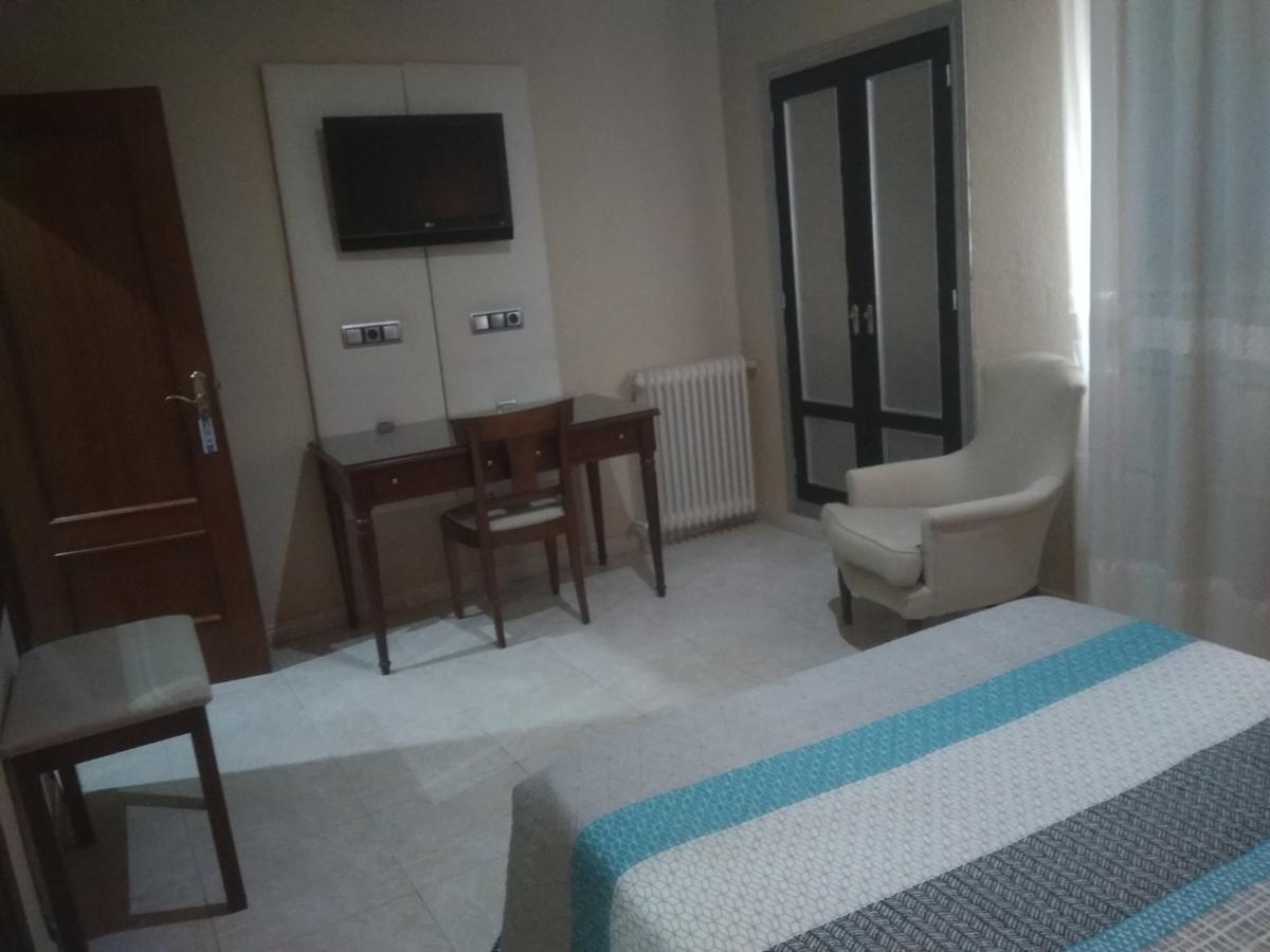 Hotel Nuevo Ara Caces Kültér fotó