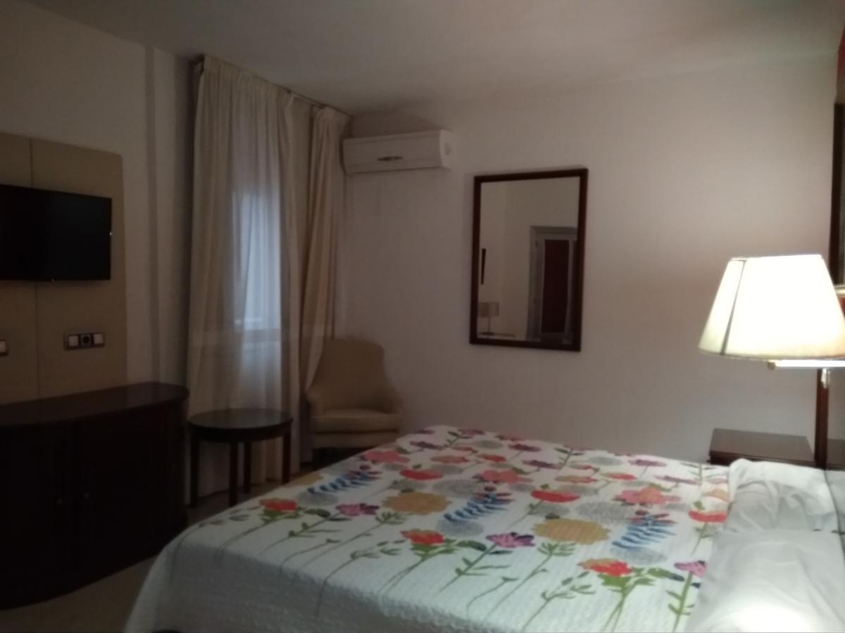 Hotel Nuevo Ara Caces Kültér fotó