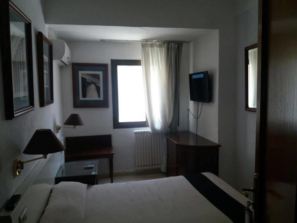 Hotel Nuevo Ara Caces Kültér fotó