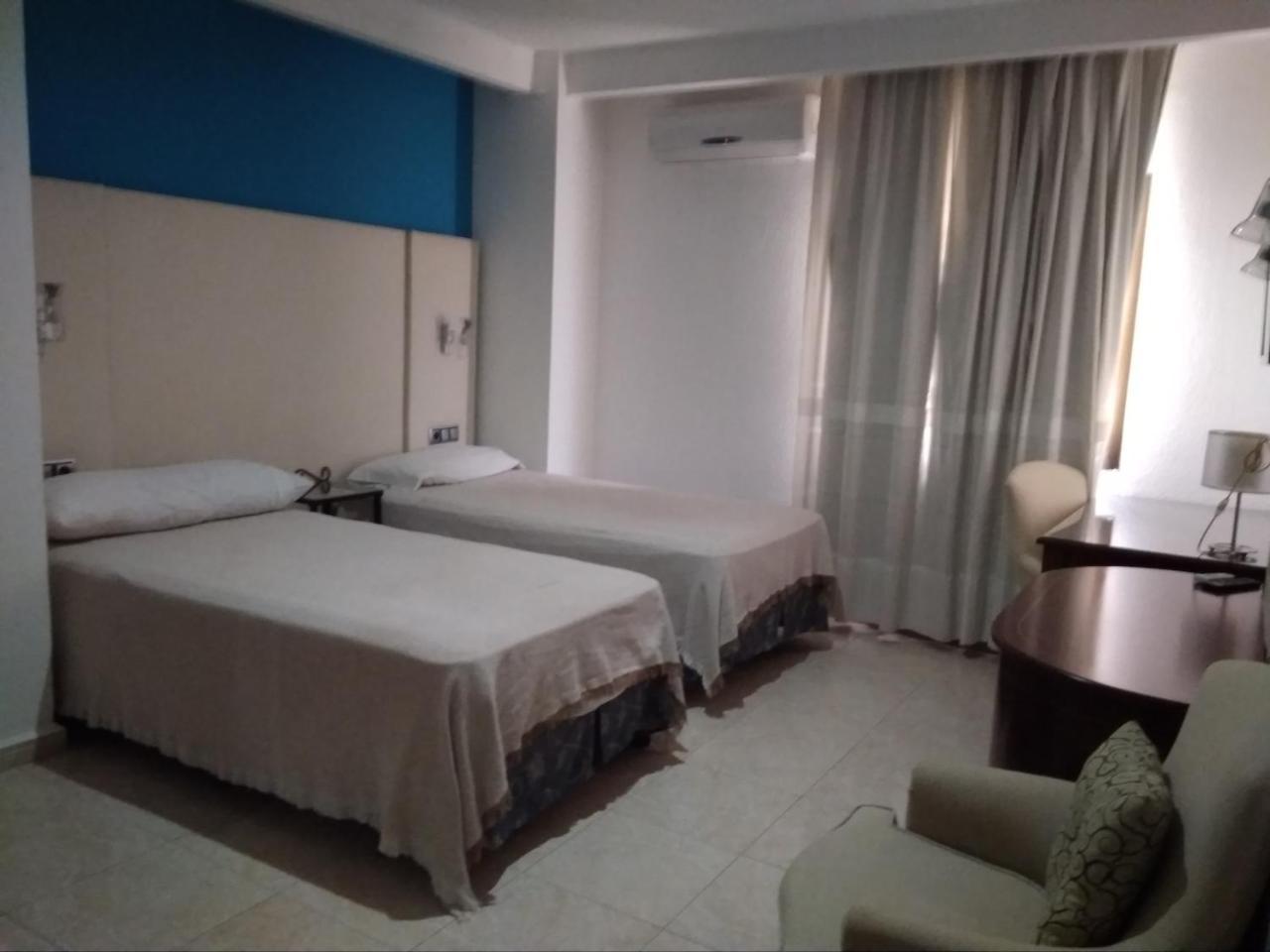 Hotel Nuevo Ara Caces Kültér fotó