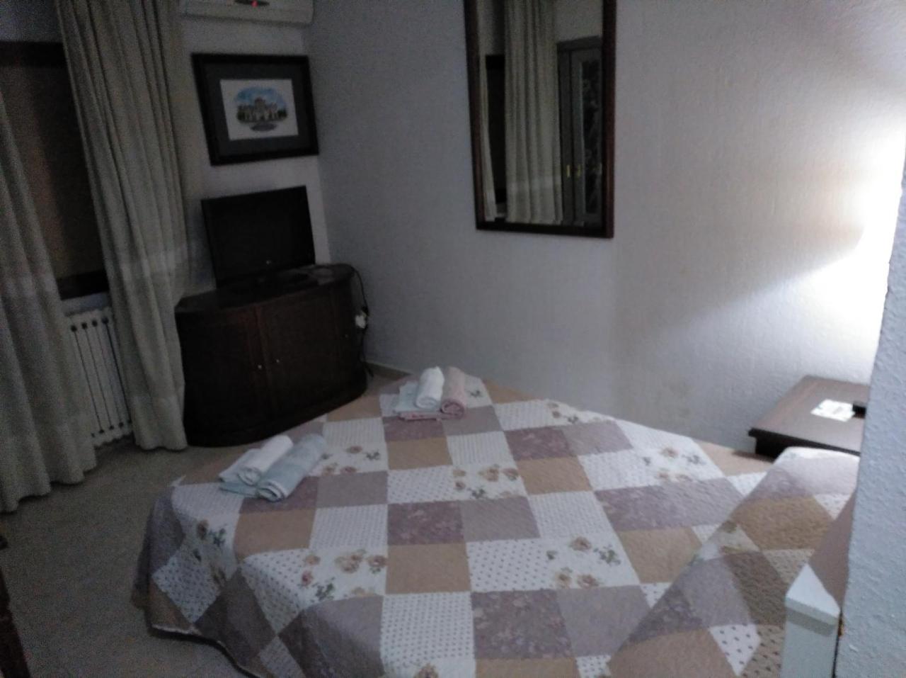 Hotel Nuevo Ara Caces Kültér fotó
