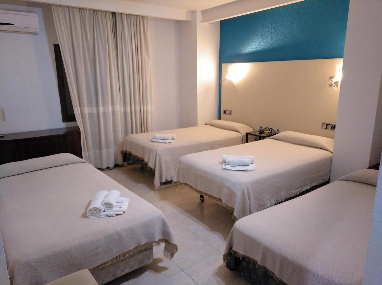Hotel Nuevo Ara Caces Kültér fotó