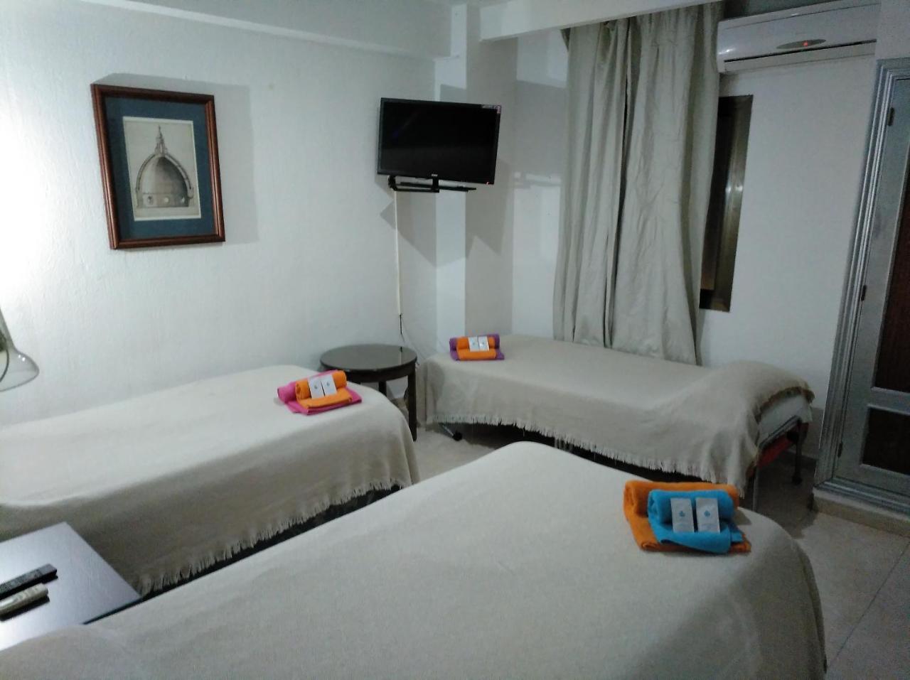 Hotel Nuevo Ara Caces Kültér fotó